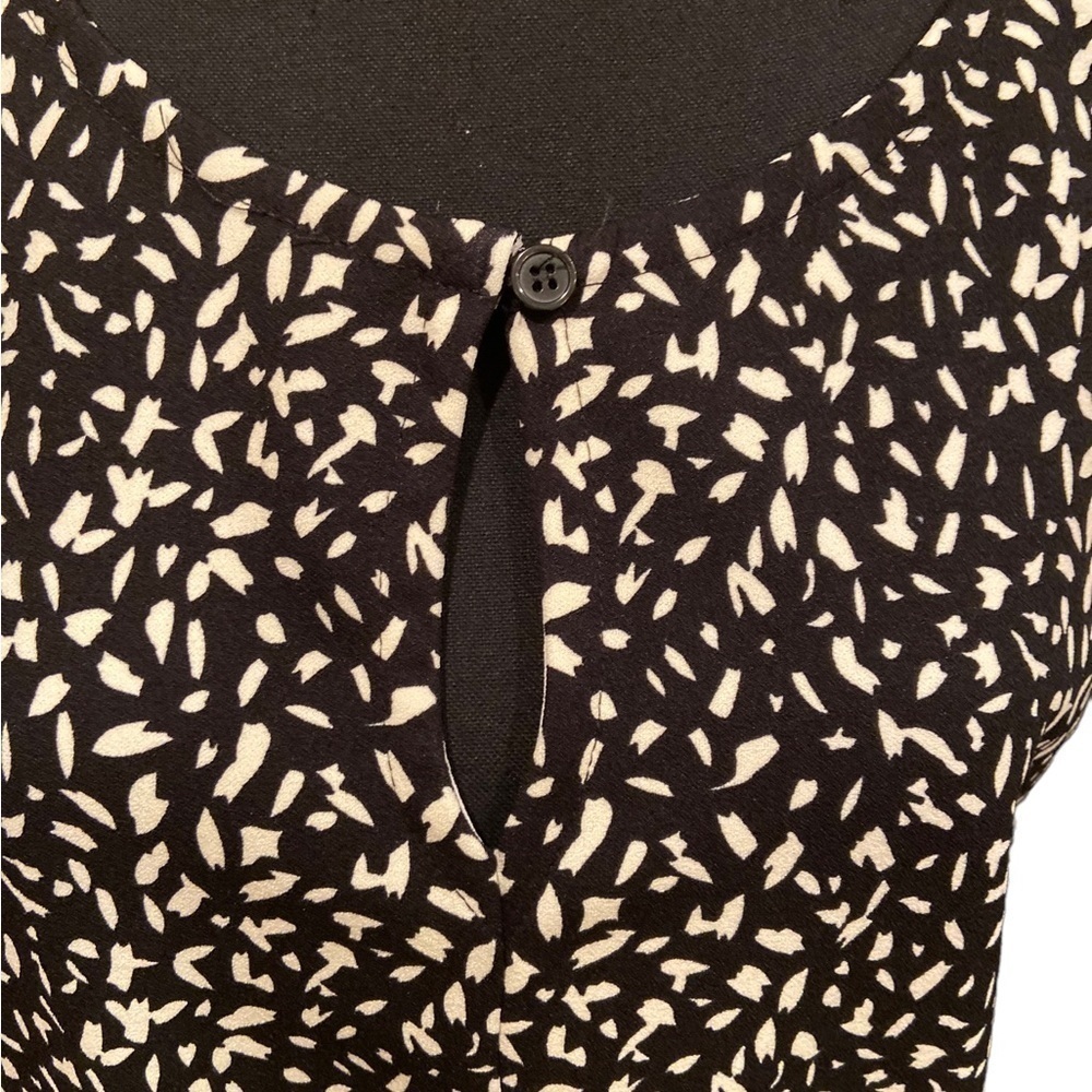 𝅺MELLODAY Black and Cream Top - Picture 4 of 10